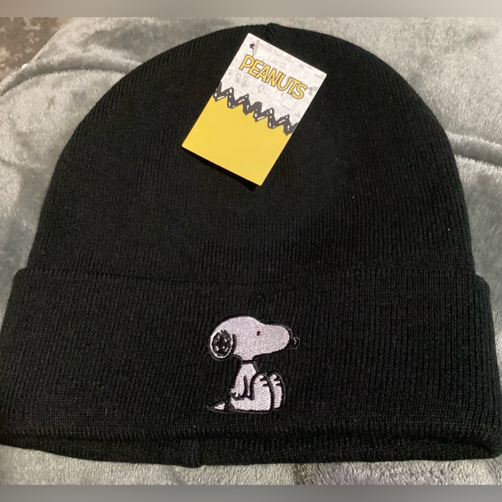 Peanuts Snoopy Unisex Beanie Hat Black Bioworld Onesize - Picture 1 of 4